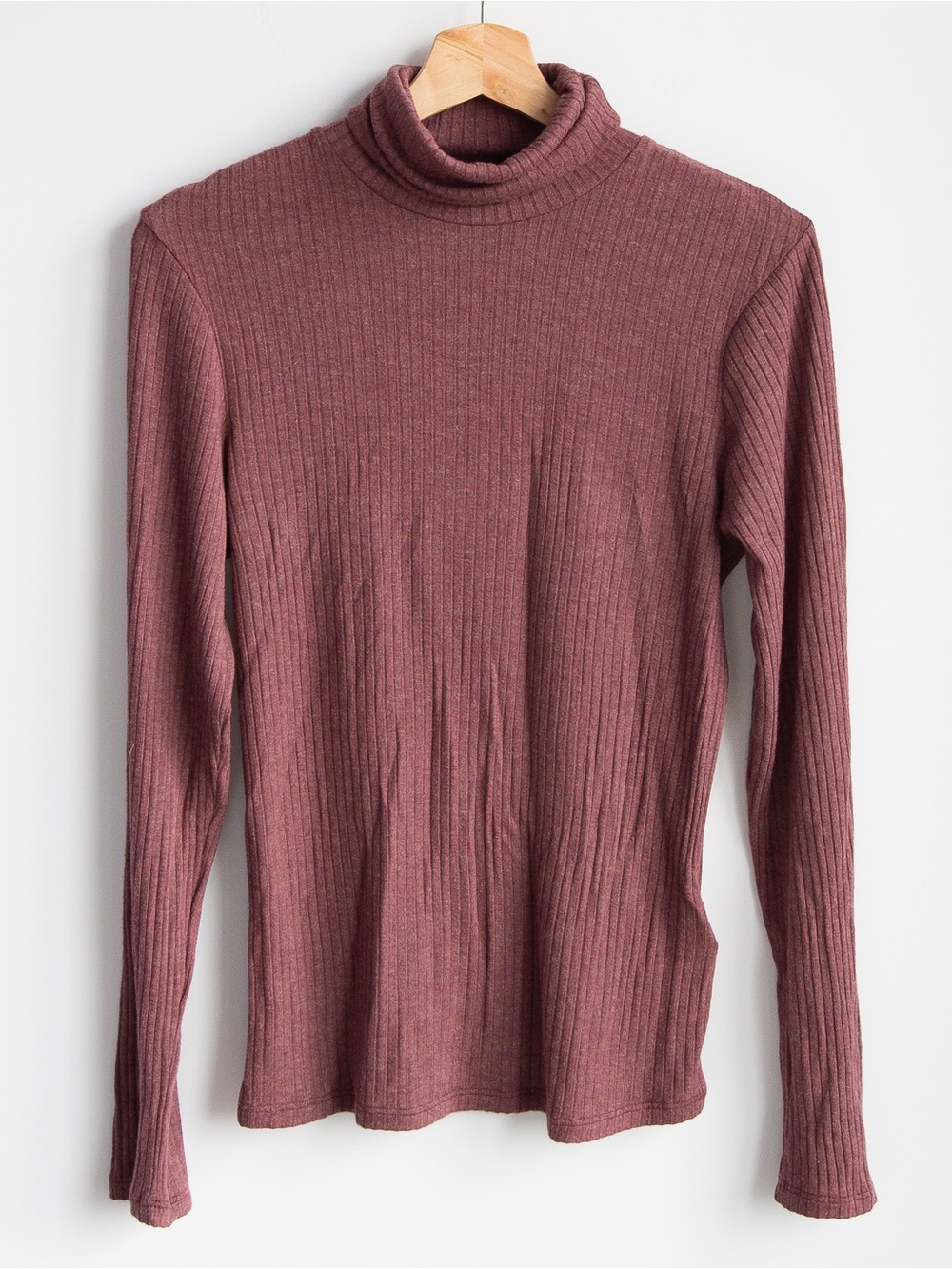 Indi & Cold Ribbed Turtleneck Top Heathered Maroon Made in Spain XL